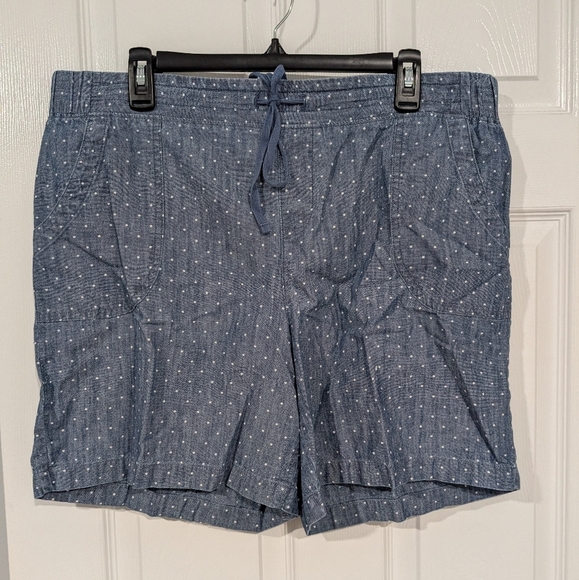 Talbots Chambray with White Polka Dots Casual Shorts in 16 - Picture 1 of 11